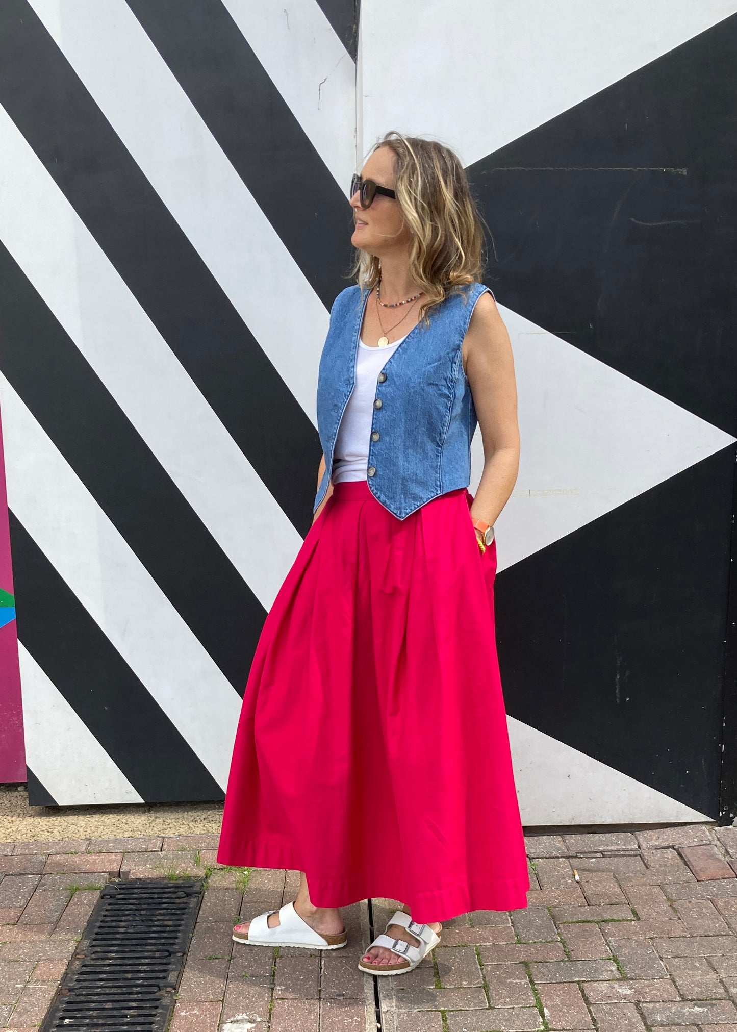 Diane full volume skirt in Raspberry