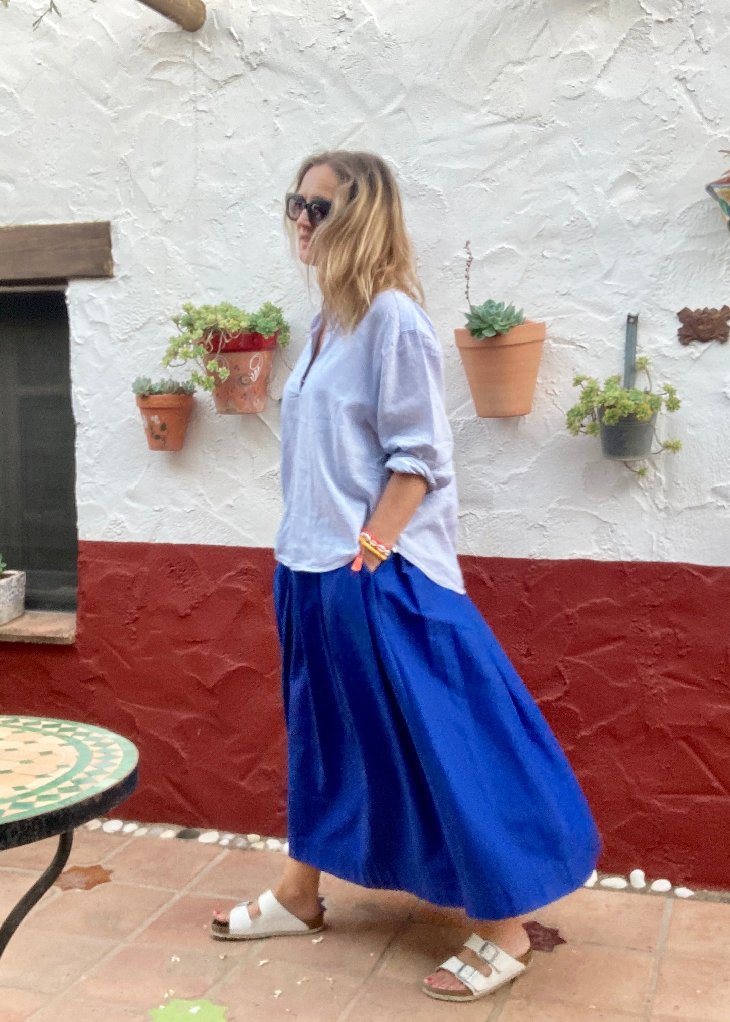 Diane full volume skirt in Klein blue